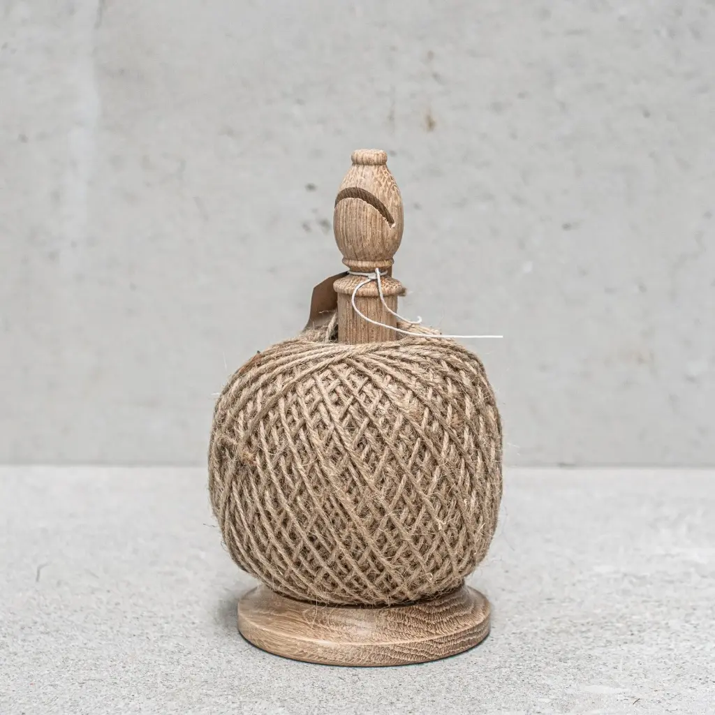 Twine Stand With Cutter - Medium