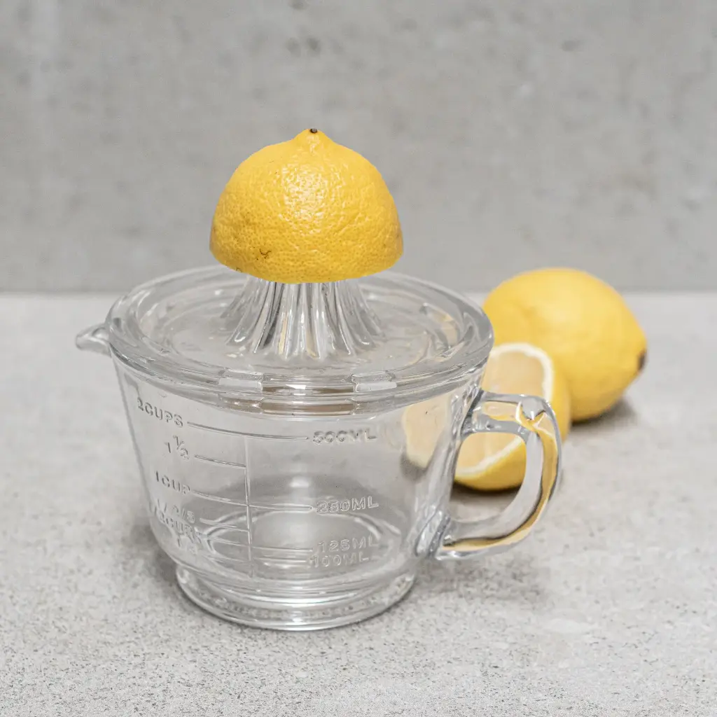 Citrus Juicer & Measuring Jug | Glass